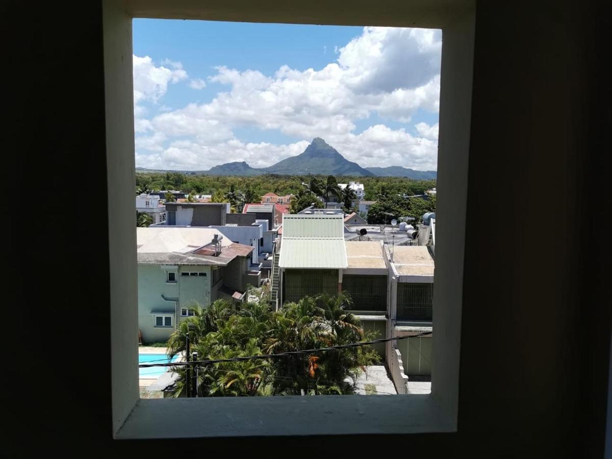 Rayon Vert Bleuphorie Beach Apartment Flic-en-Flacq Exterior foto