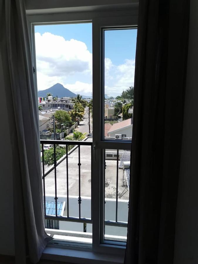 Rayon Vert Bleuphorie Beach Apartment Flic-en-Flacq Exterior foto