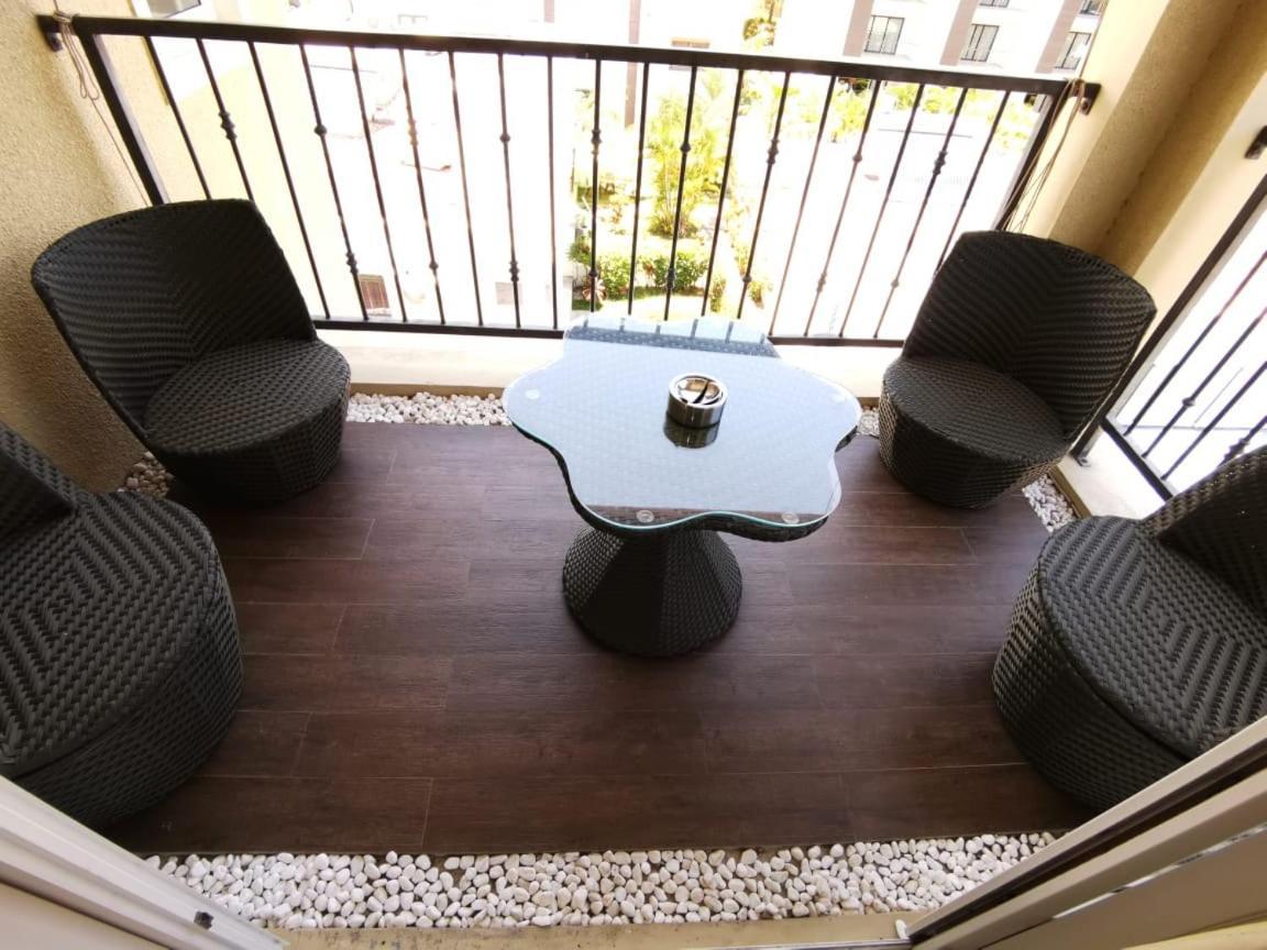Rayon Vert Bleuphorie Beach Apartment Flic-en-Flacq Exterior foto